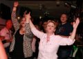 Cheers 140509-117