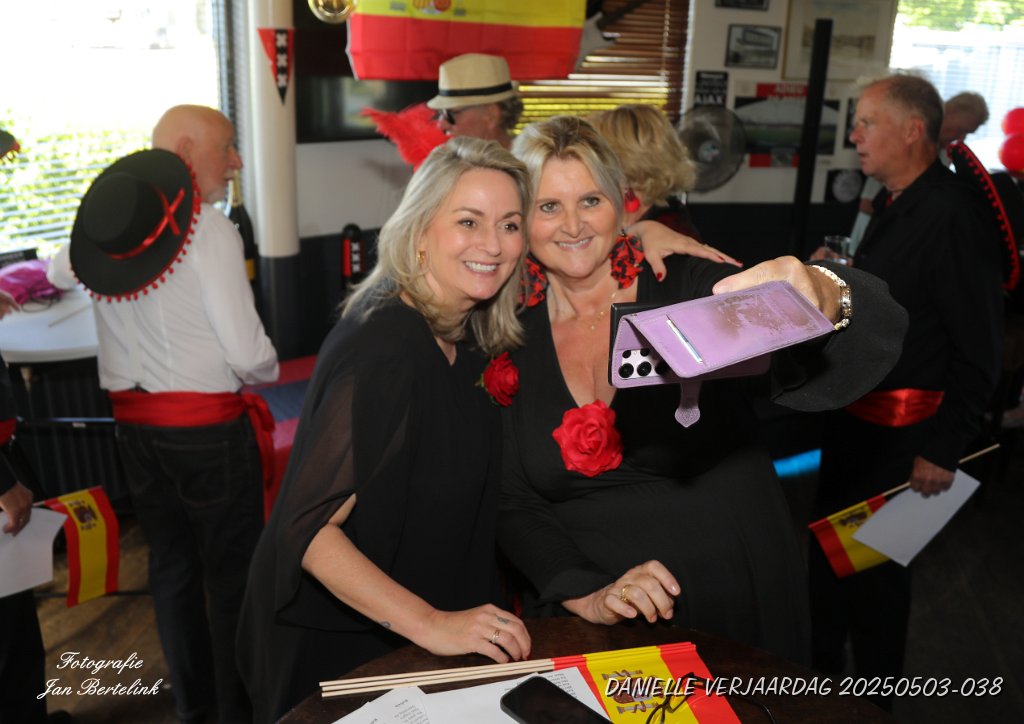 DANIELLE VERJAARDAG 20250503-038.JPG