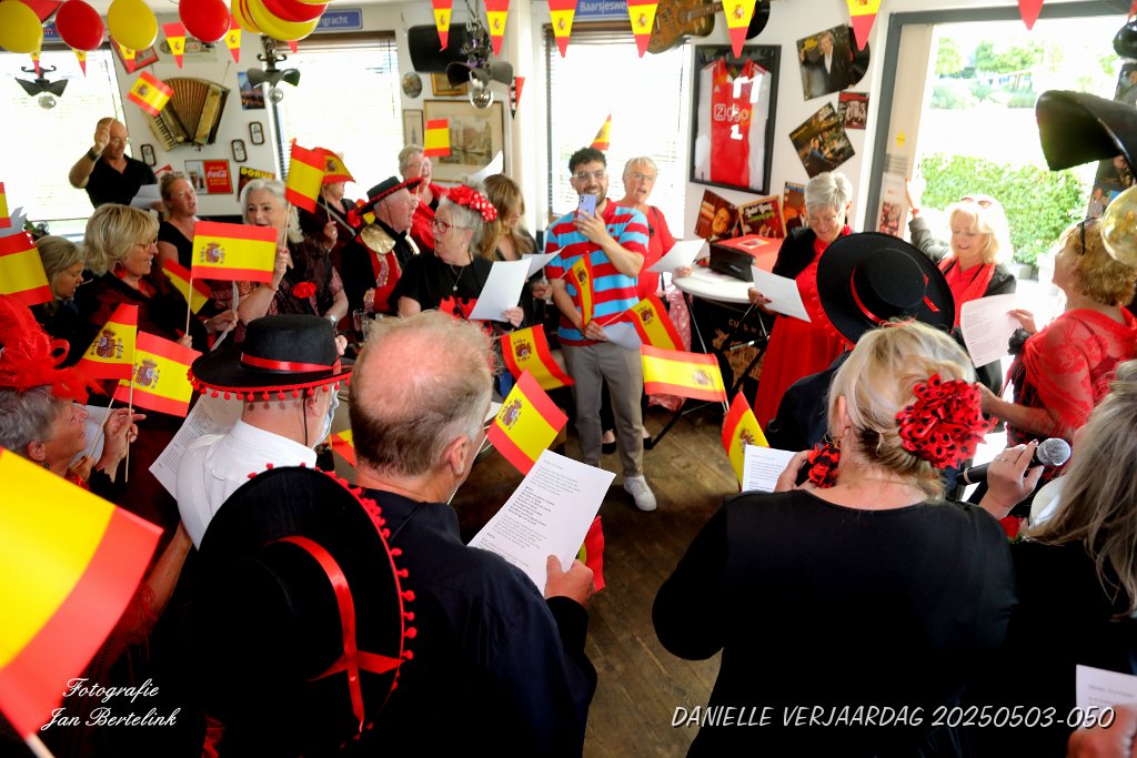 DANIELLE VERJAARDAG 20250503-050.JPG