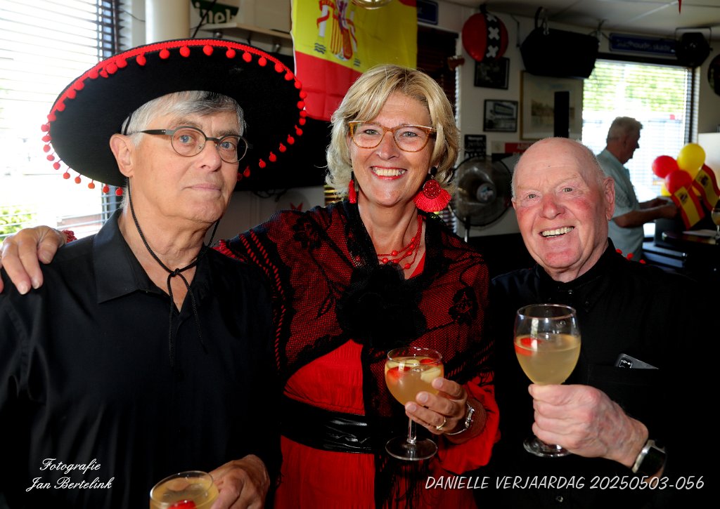 DANIELLE VERJAARDAG 20250503-056.JPG