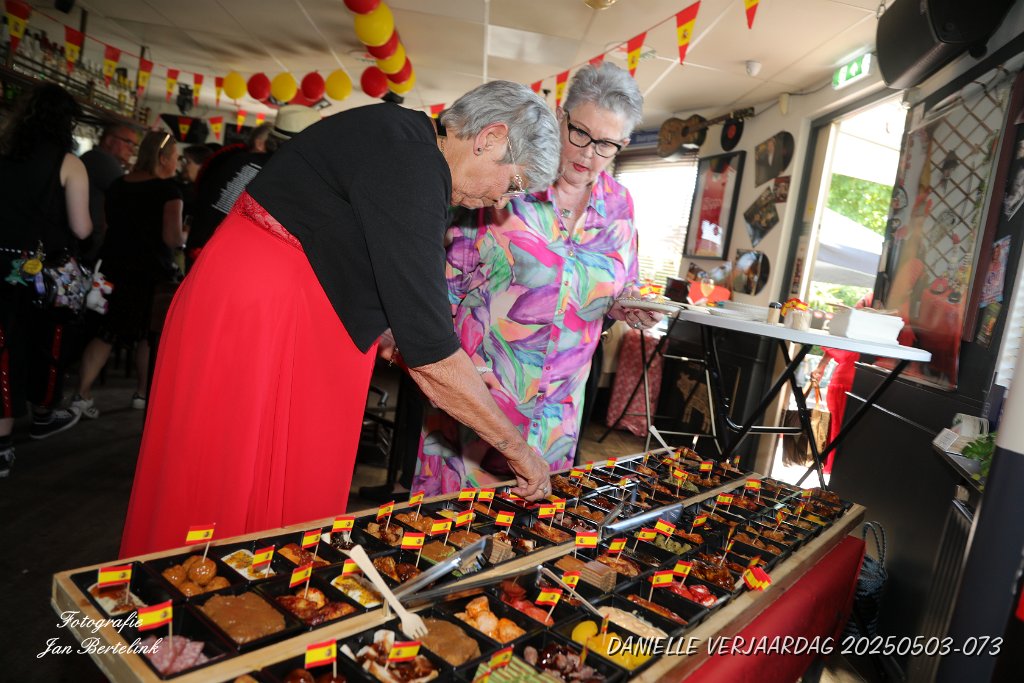 DANIELLE VERJAARDAG 20250503-073.JPG