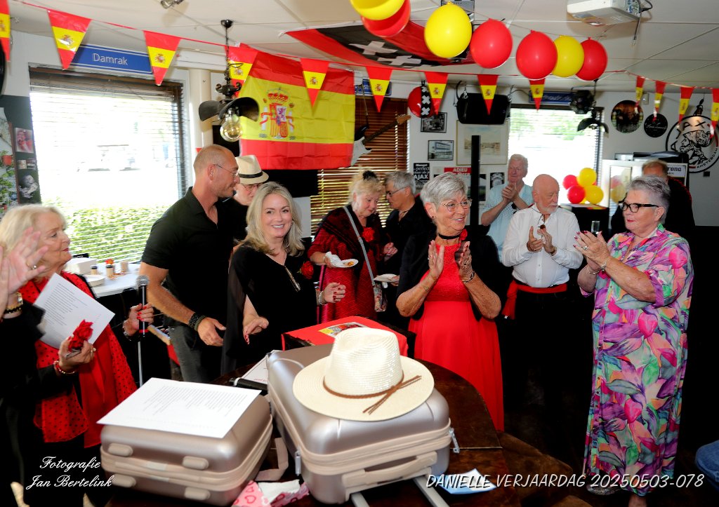 DANIELLE VERJAARDAG 20250503-078.JPG