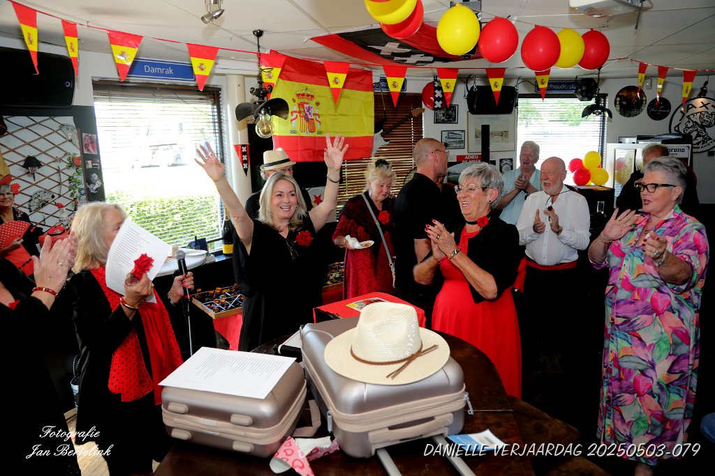 DANIELLE VERJAARDAG 20250503-079.JPG