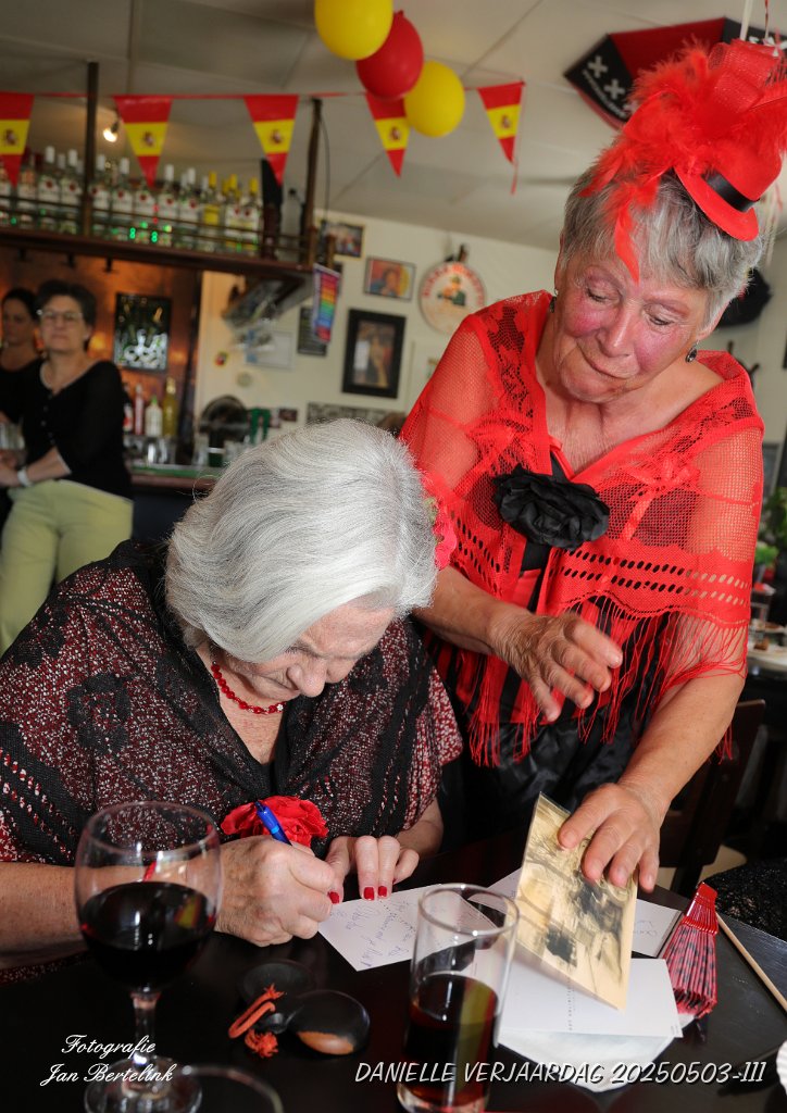 DANIELLE VERJAARDAG 20250503-111.JPG