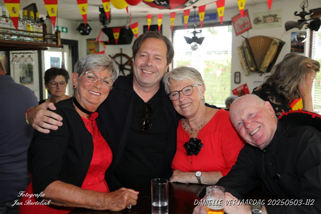 DANIELLE VERJAARDAG 20250503-112.JPG