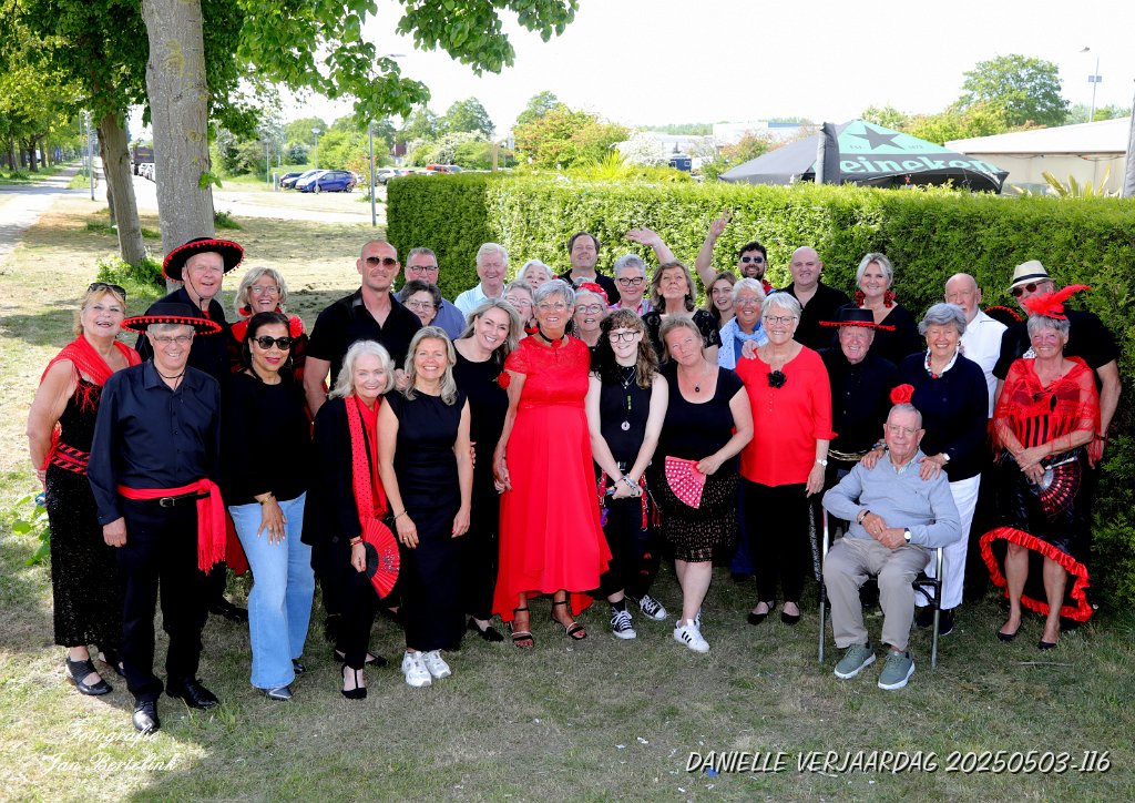DANIELLE VERJAARDAG 20250503-116.JPG