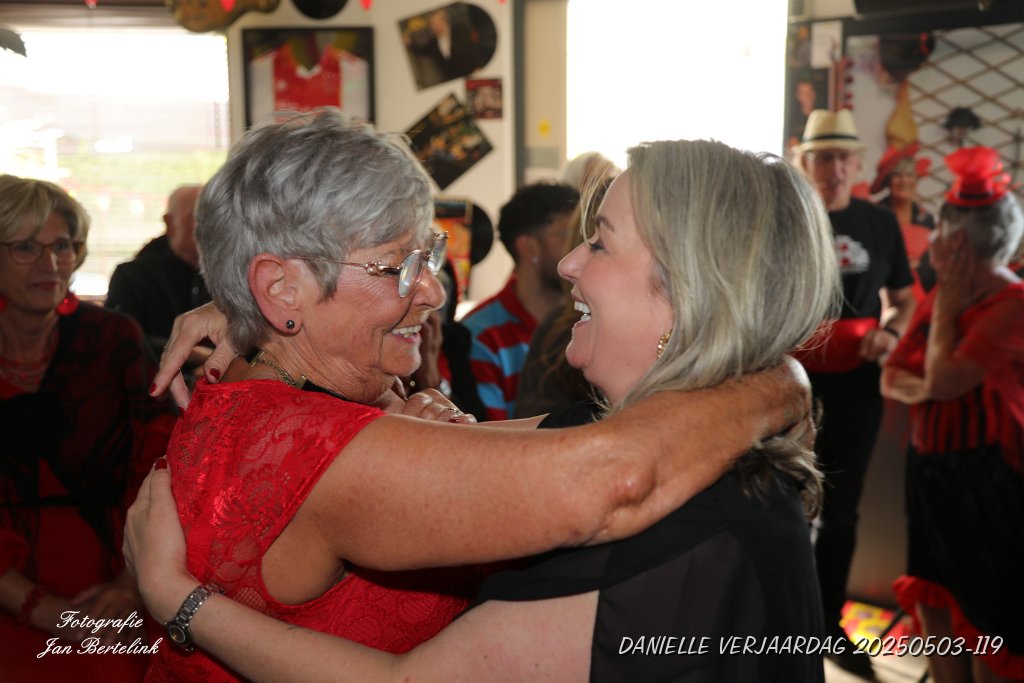DANIELLE VERJAARDAG 20250503-119.JPG