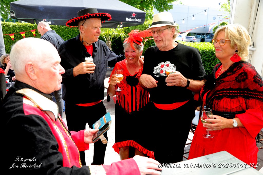 DANIELLE VERJAARDAG 20250503-134.JPG