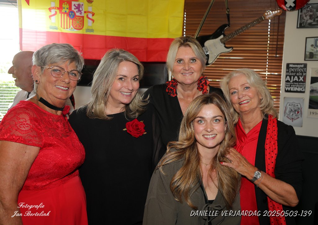 DANIELLE VERJAARDAG 20250503-139.JPG