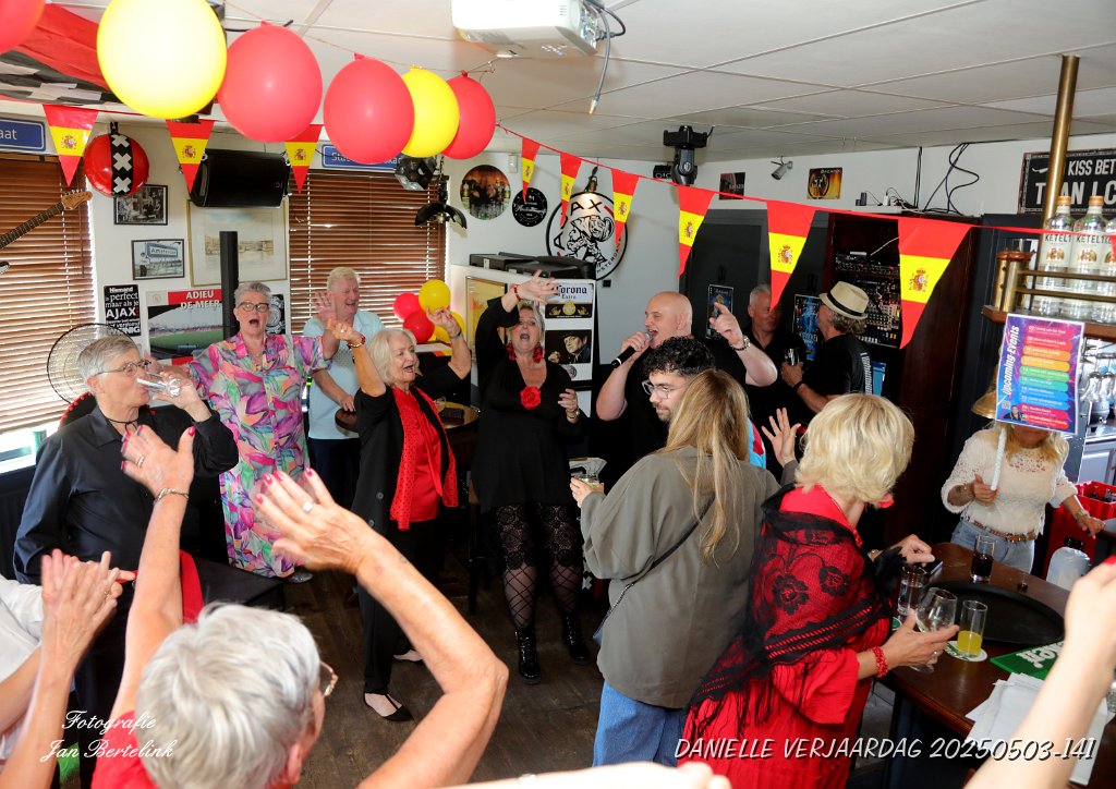 DANIELLE VERJAARDAG 20250503-141.JPG