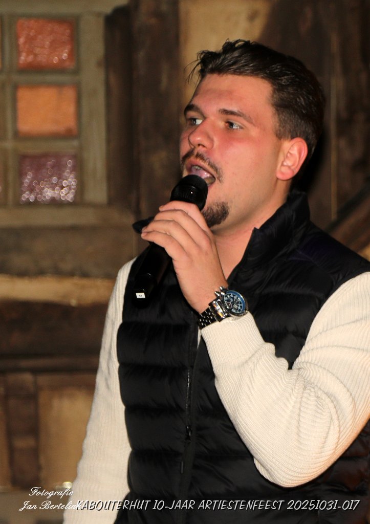 KABOUTERHUT 10-JAAR ARTIESTENFEEST 20251031-017.JPG