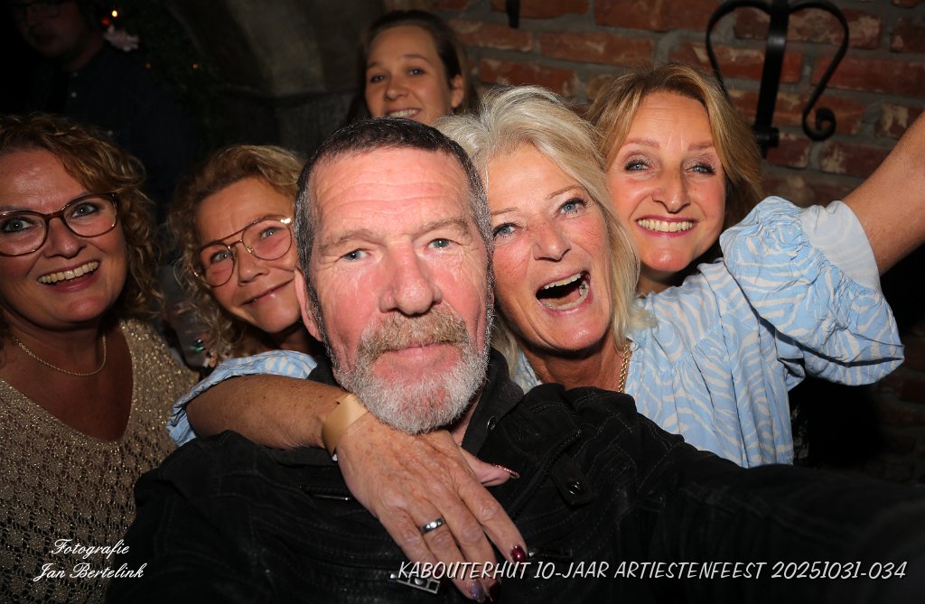KABOUTERHUT 10-JAAR ARTIESTENFEEST 20251031-034.JPG
