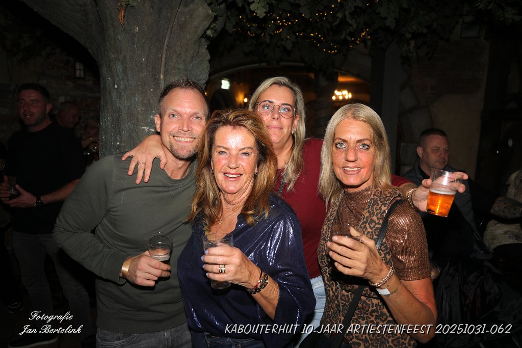 KABOUTERHUT 10-JAAR ARTIESTENFEEST 20251031-062.JPG