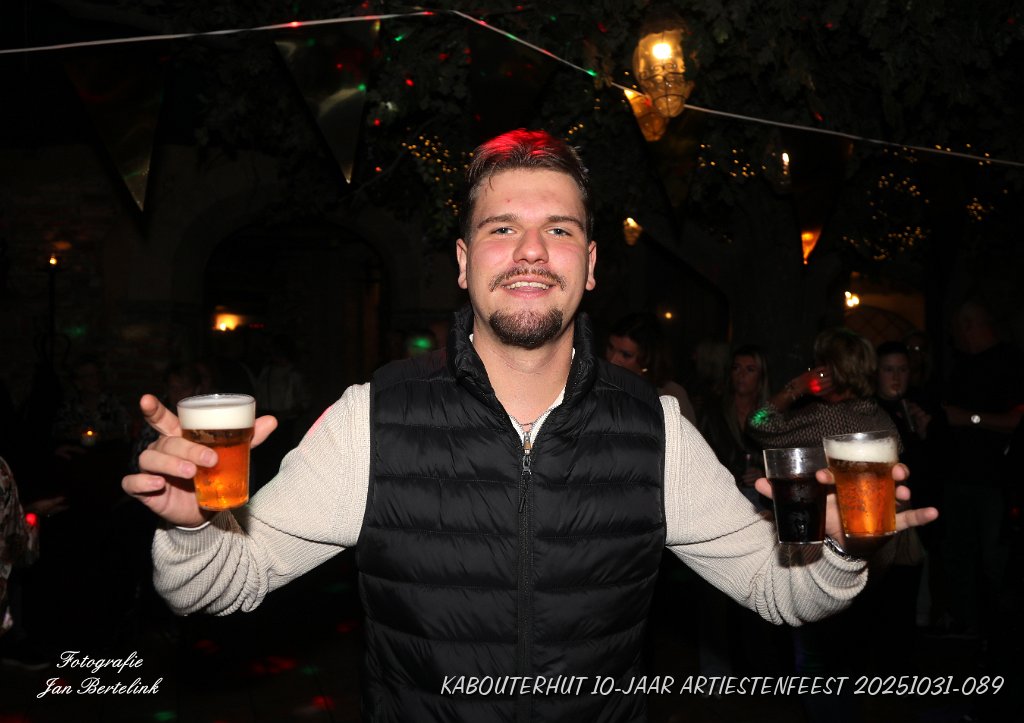 KABOUTERHUT 10-JAAR ARTIESTENFEEST 20251031-089.JPG