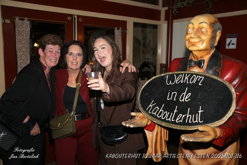 KABOUTERHUT 10 JAAR ARTIESTENFEESTEN 20251101-116.JPG